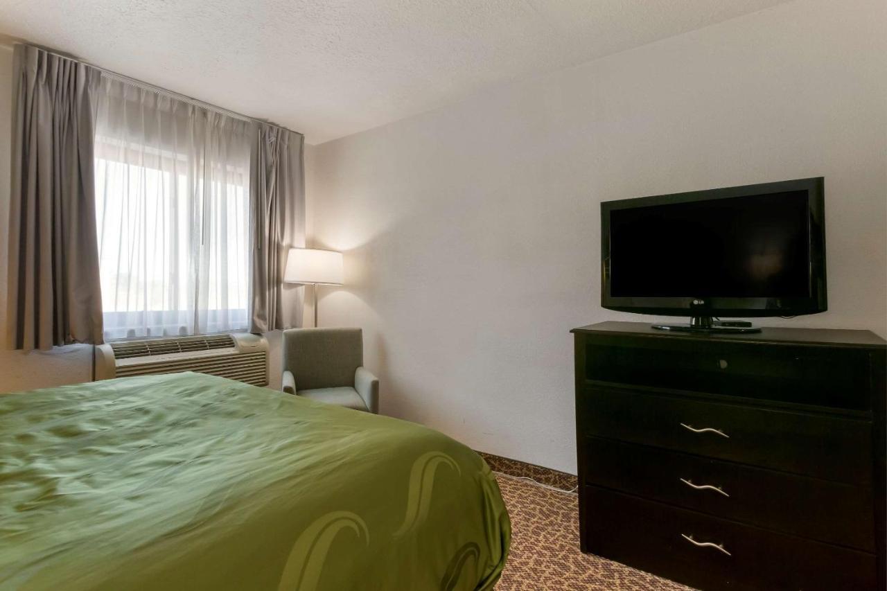 Queen Room Two Queen Beds Non Smoking