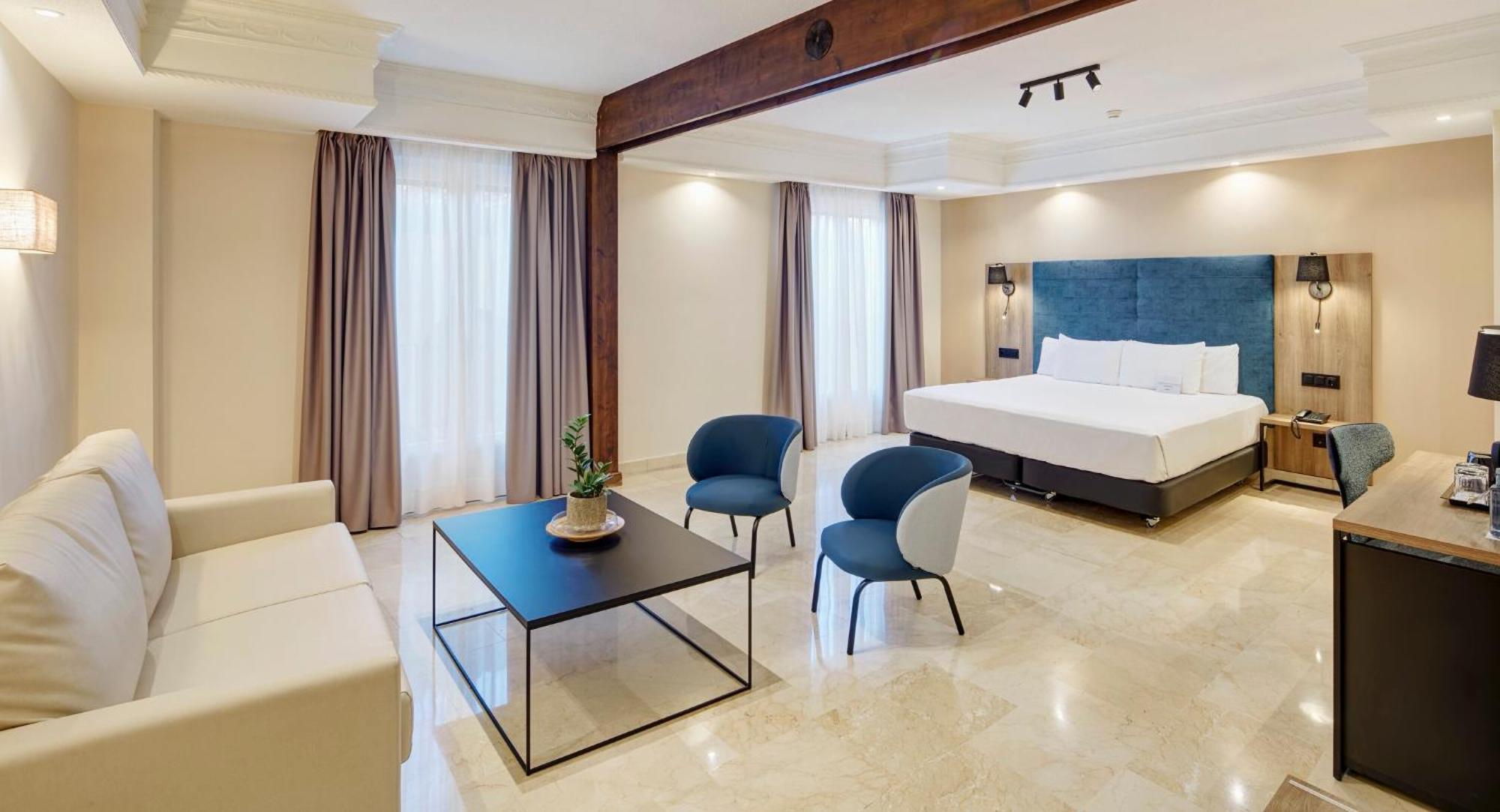 Superior Double Room,1688808137:JPEG