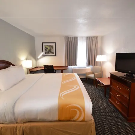 Quality Inn Alexis Rd-2